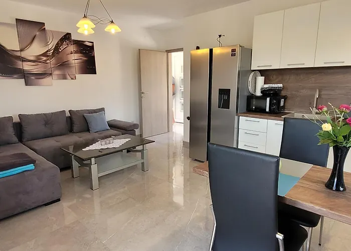Dani Apartman *