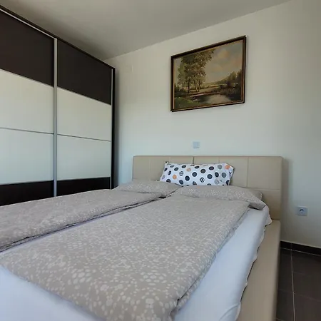 Apartment Dani